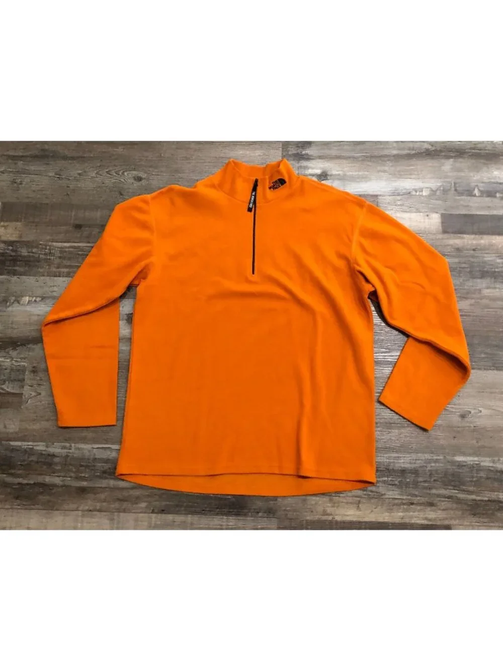 The North Face Mens Medium Orange 1/4 Zip Long Sleeve Fleece Pullover
